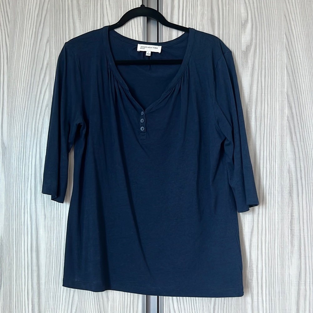 Jones New York sport